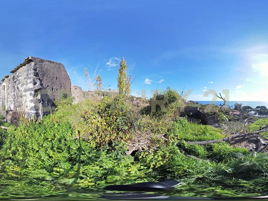 Immagine 33 di Terreno agricolo in vendita  in Via Vampolieri a Aci Castello