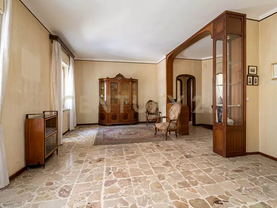 Immagine 14 di Appartamento in vendita  in Via Carmelitani 6 a San Giovanni La Punta