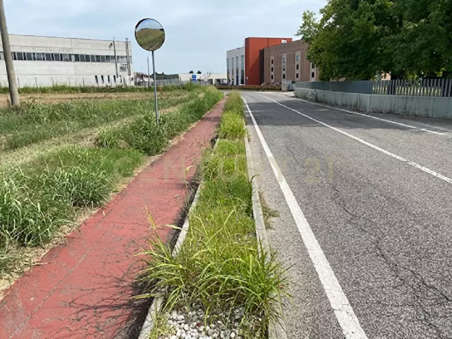 Immagine 3 di Terreno industriale in vendita  in Via le Cassere a Oppeano