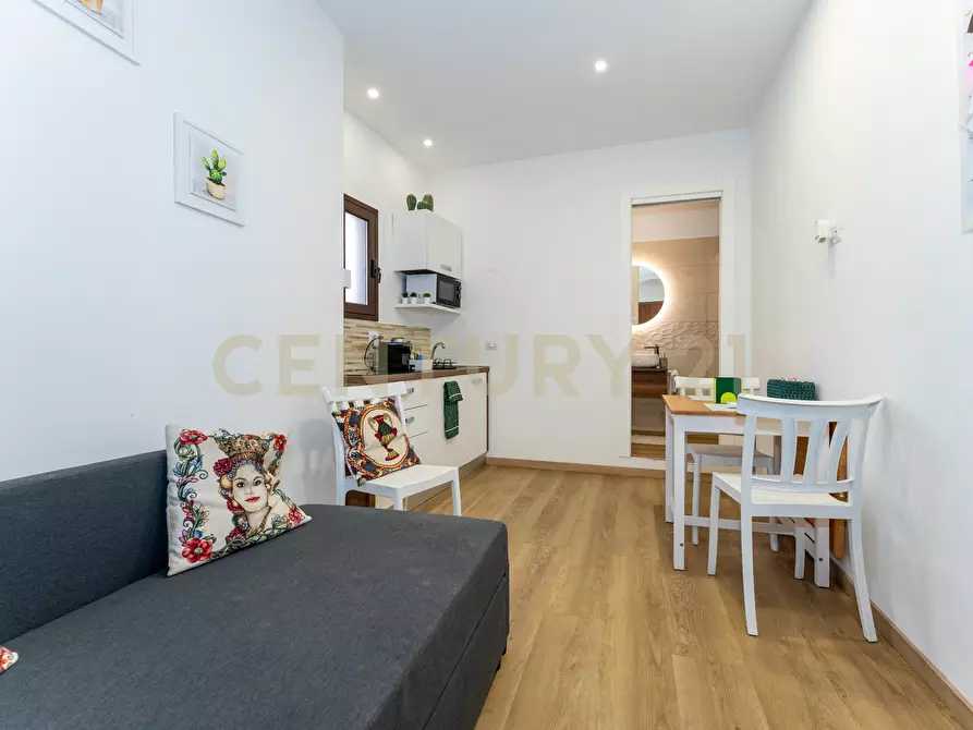 Immagine 4 di Bilocale in vendita  in Via Calì 17 a Catania