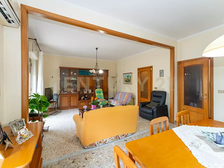 Immagine 23 di Trilocale in vendita  in Via Torino 86 a Catania