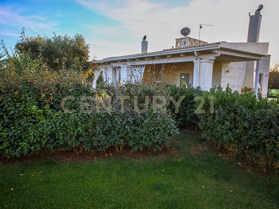 Immagine 30 di Villa in vendita  a Carovigno