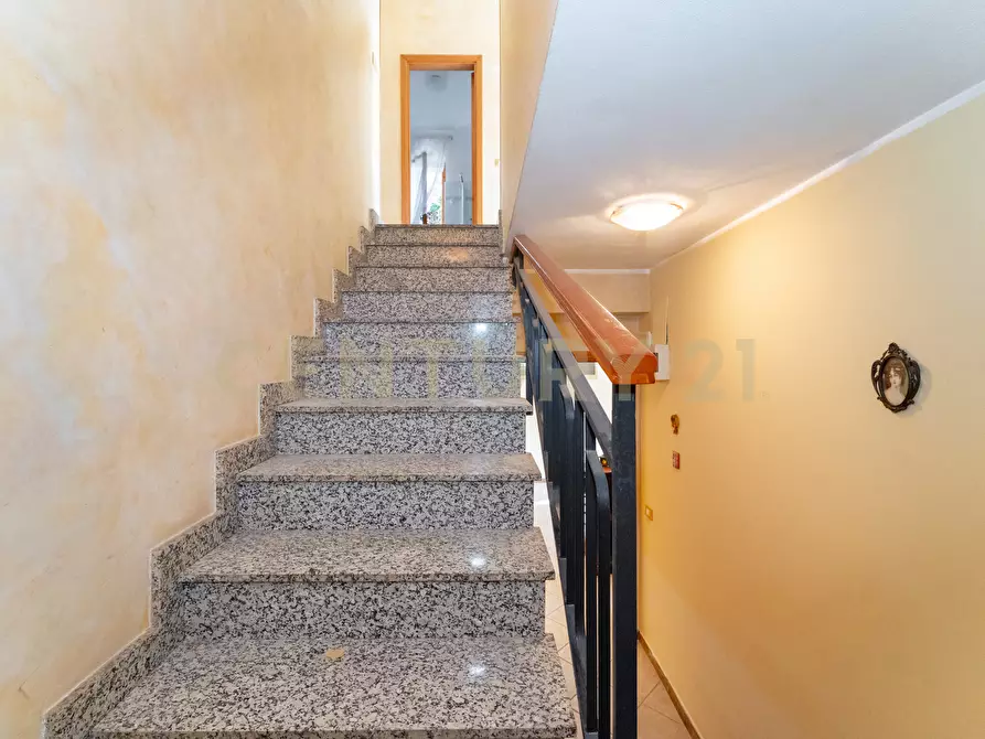 Immagine 24 di Casa bifamiliare in vendita  in Via Sebastiano Grasso 14 a Aci Catena