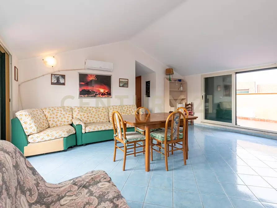 Immagine 69 di Mansarda in vendita  in Via Spiaggia 39 a Mascali