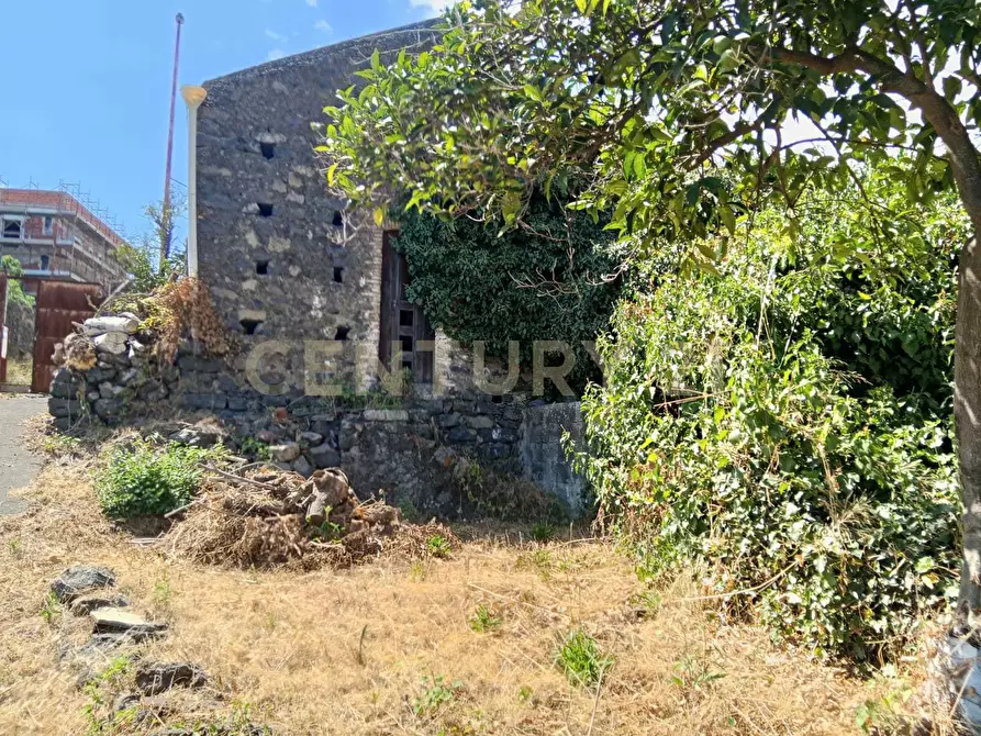 Immagine 5 di Rustico / casale in vendita  in Via Maugeri 12 a Valverde