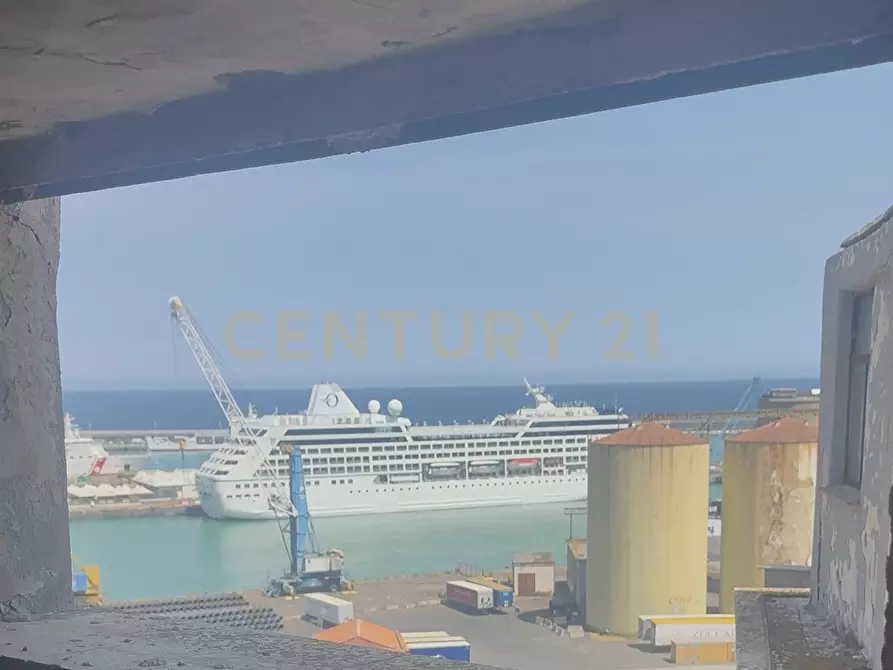 Immagine 8 di Palazzo in vendita  in Via Stella Polare 129 a Catania