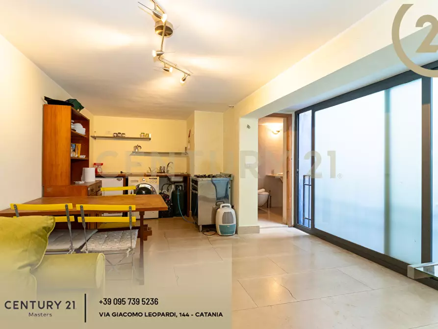 Immagine 23 di Casa indipendente in vendita  in Via Zaccà Rosolia 11 a Catania