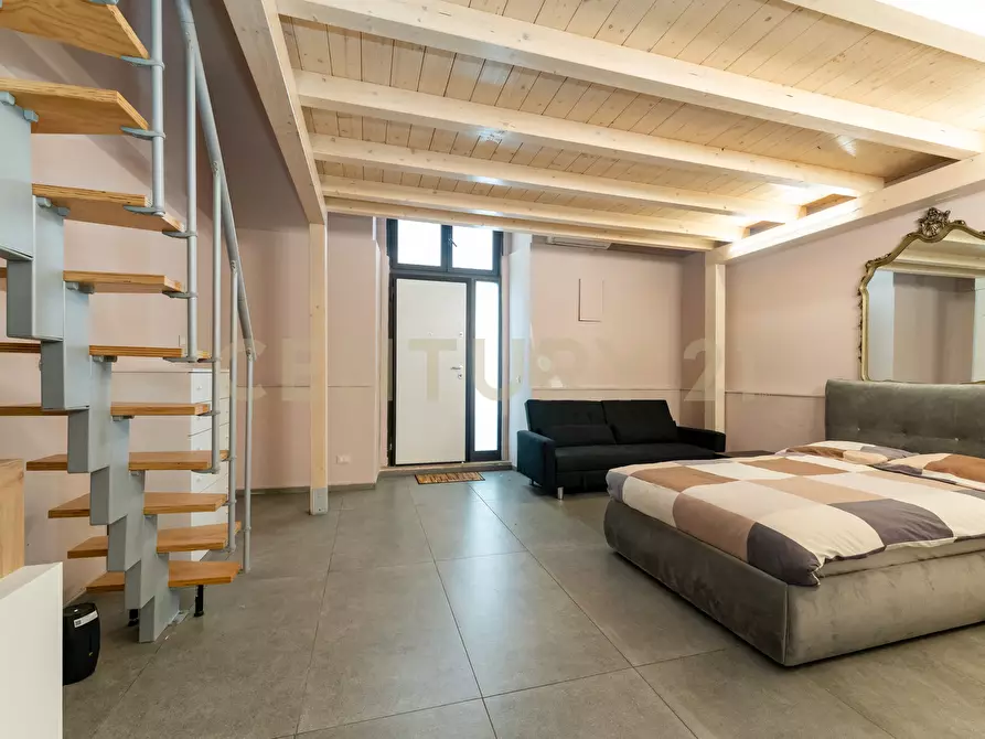 Immagine 39 di Appartamento in vendita  in Via Carlo Forlanini 76 a Catania