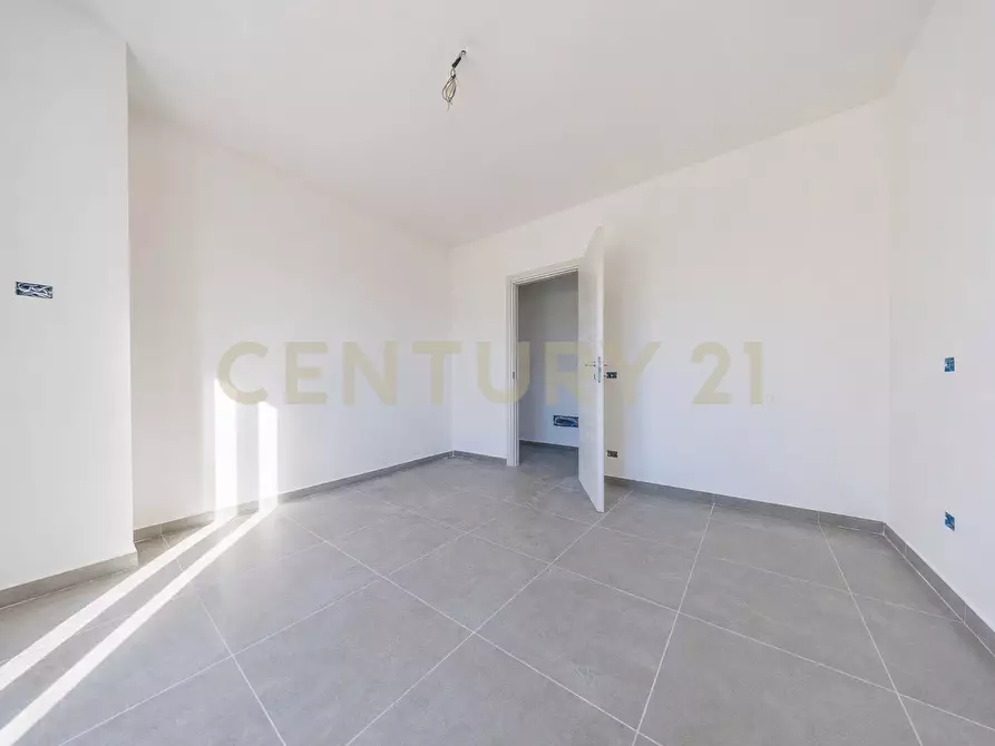 Immagine 9 di Casa trifamiliare in vendita  in Via Basento 4 a Aprilia