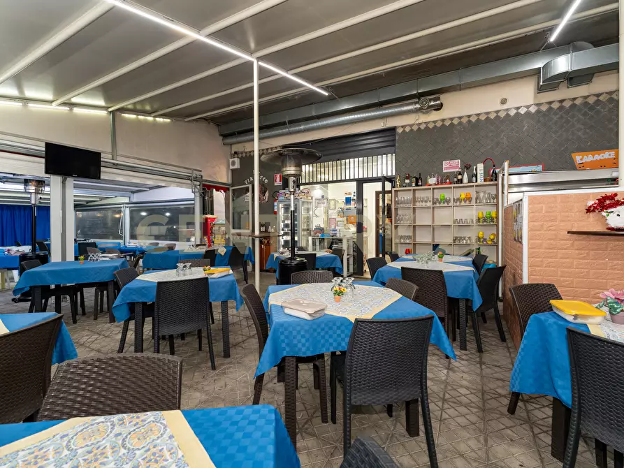 Immagine 30 di Pizzeria / Pub in vendita  in Viale Mario Rapisardi 646 a Catania
