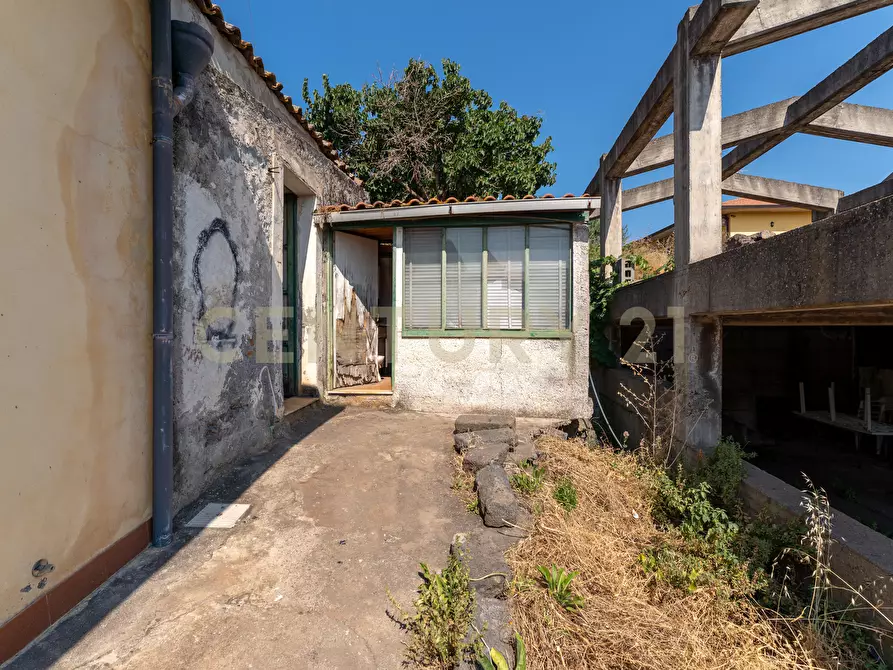 Immagine 45 di Casa indipendente in vendita  in Via Capitano Navarria 37 a San Pietro Clarenza