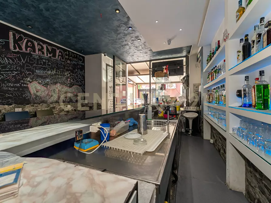 Immagine 18 di Pizzeria / Pub in vendita  in Via Zolfatai 9 a Catania