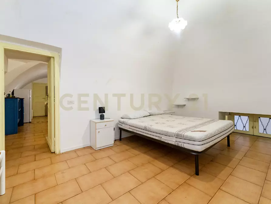 Immagine 40 di Bilocale in affitto  in Via Etnea 299 a Catania