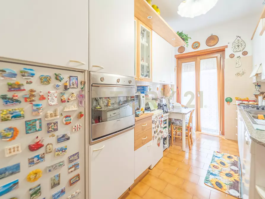 Immagine 15 di Attico in vendita  in Via di Torre Morena 100 a Roma