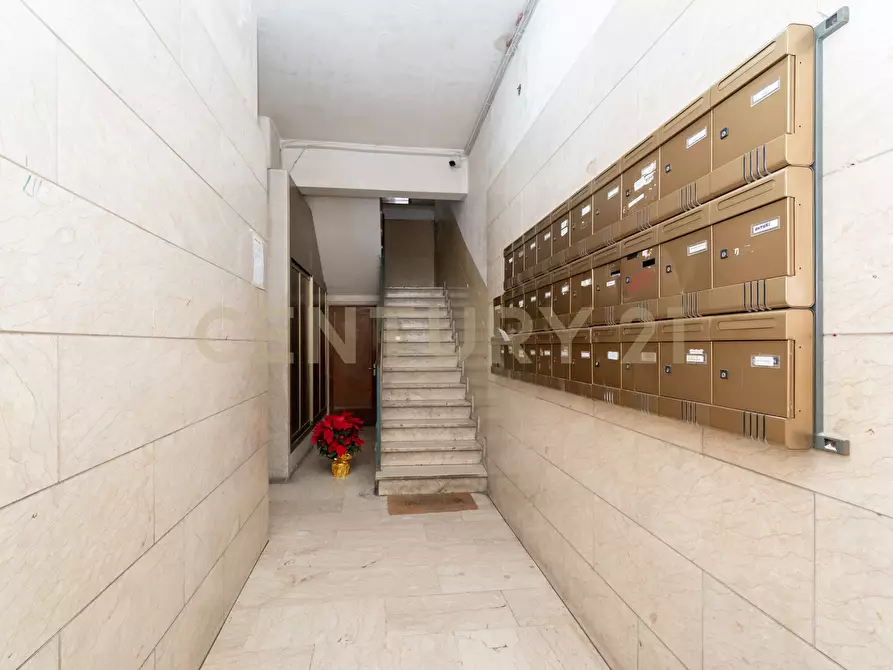 Immagine 2 di Bilocale in vendita  in Via Conte di Torino 63 a Catania