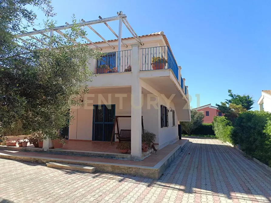 Immagine 2 di Casa bifamiliare in vendita  in Viale Pozzo Antico 1 a Noto