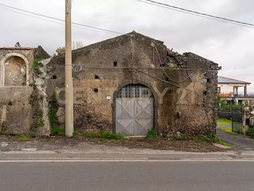 Immagine 11 di Casa indipendente in vendita  in Via Armando Diaz 262 a Zafferana Etnea
