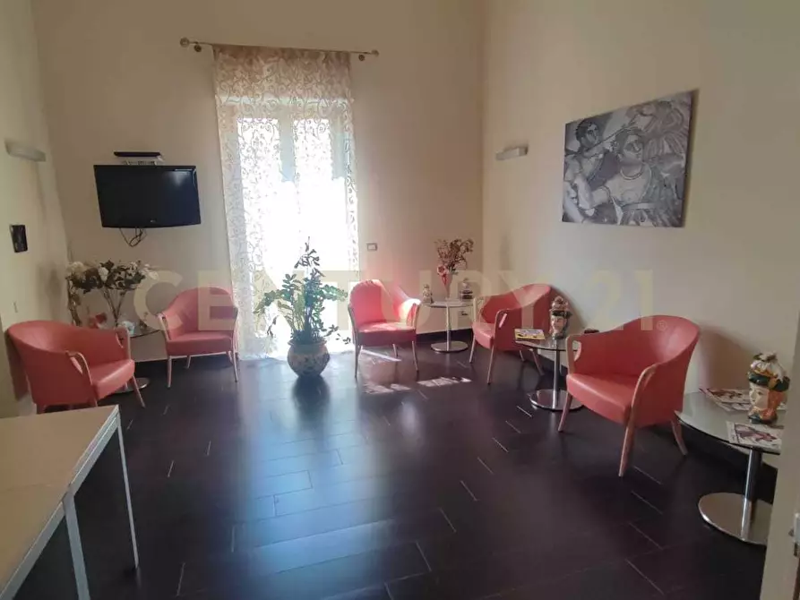 Immagine 32 di Palazzo in vendita  a Messina