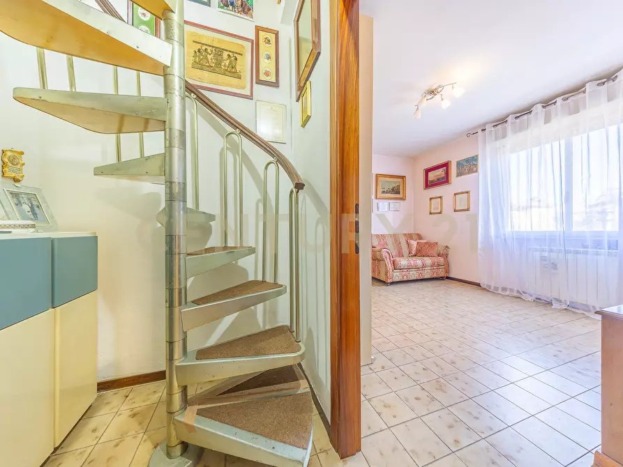 Immagine 22 di Quadrilocale in vendita  in Via Sardegna a Ronciglione