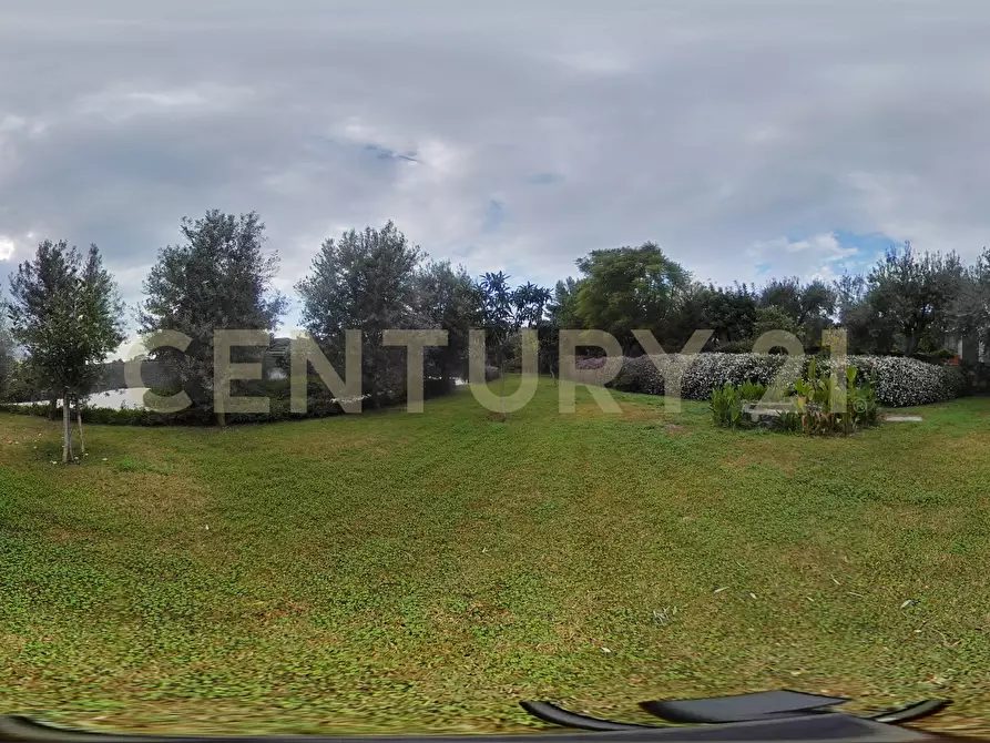 Immagine 55 di Villa in vendita  in Via Brinzio 20 a Aci Catena