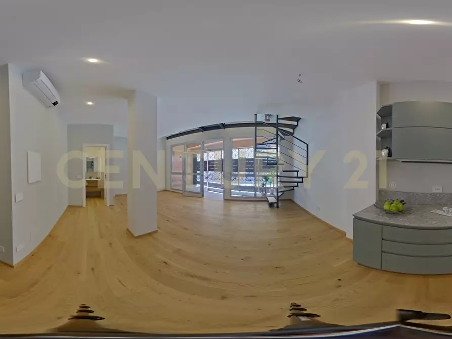 Immagine 22 di Loft/Open space in vendita  in Via dell'Olmata 30 a Roma