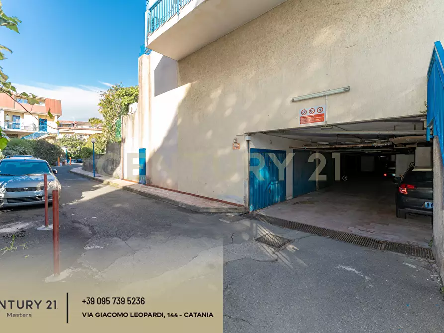 Immagine 102 di Casa semindipendente in vendita  in Via G. Leopardi 1 a Sant'agata Li Battiati