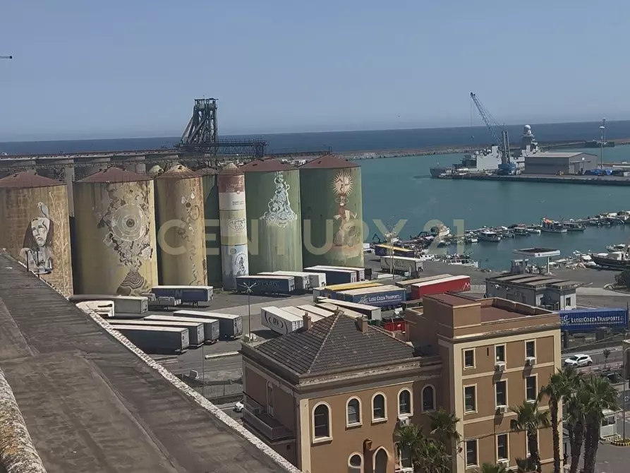 Immagine 7 di Palazzo in vendita  in Via Stella Polare 129 a Catania