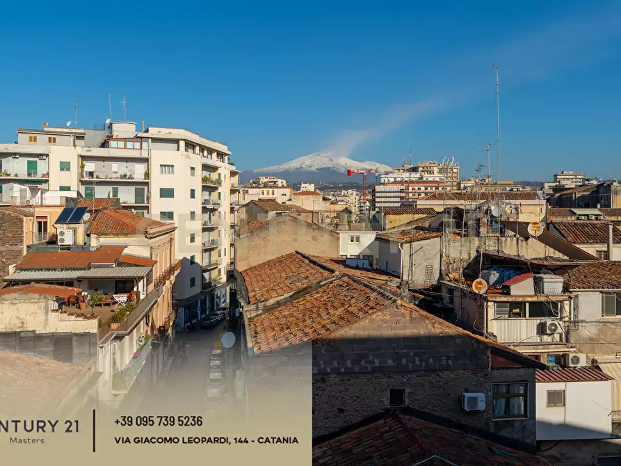 Immagine 58 di Attico in vendita  in Via Gargano 31 a Catania