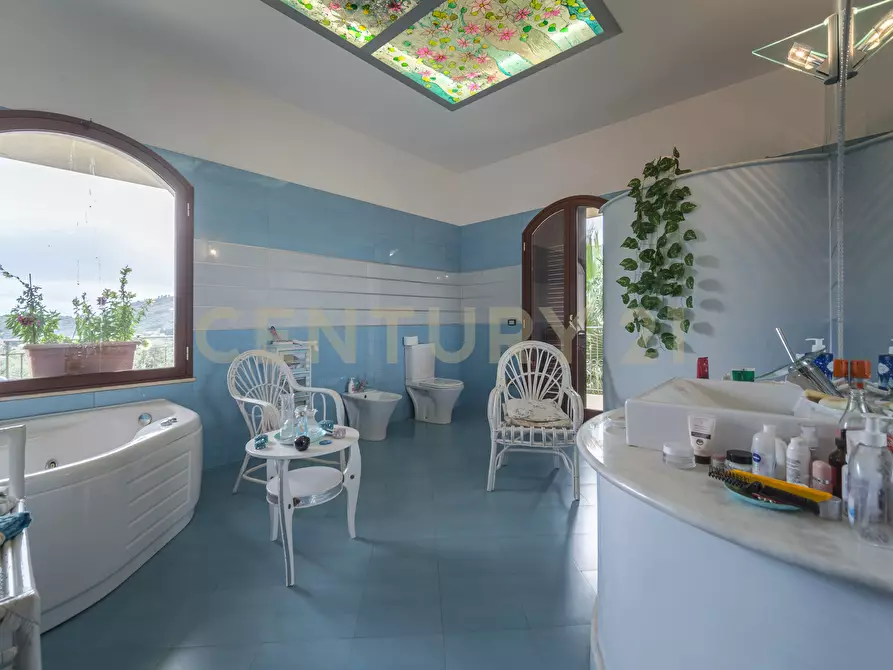 Immagine 25 di Villa in vendita  a Savoca