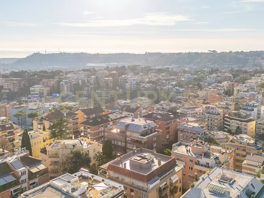 Immagine 52 di Attico in vendita  in Via Francesco Borgatti 18 a Roma