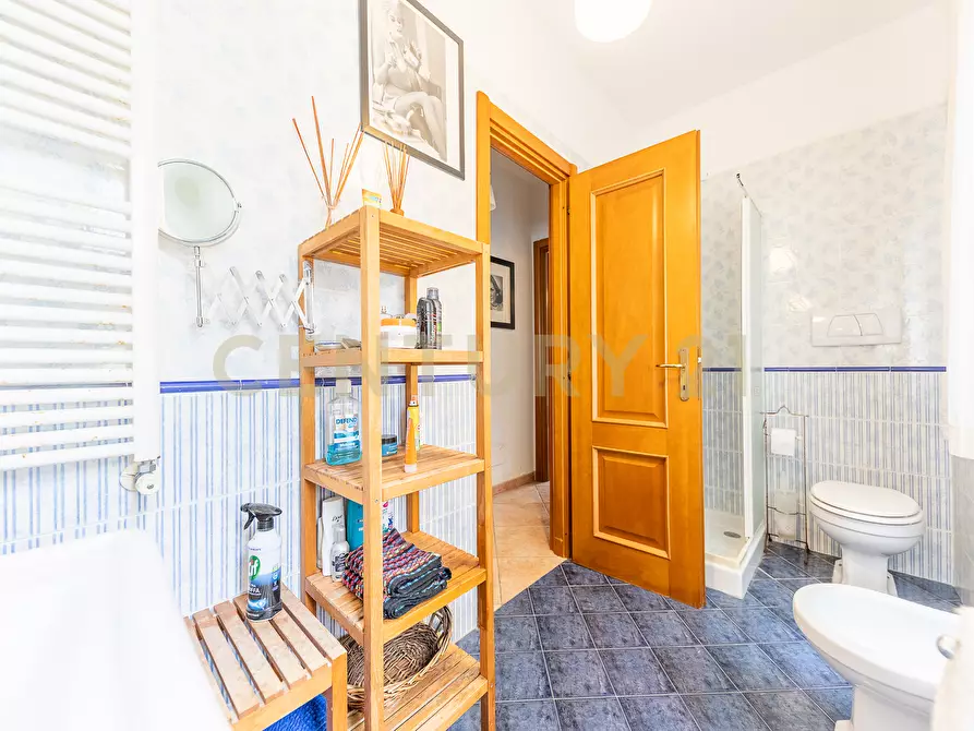 Immagine 34 di Villa in vendita  in Via Calabria 4 a Ardea