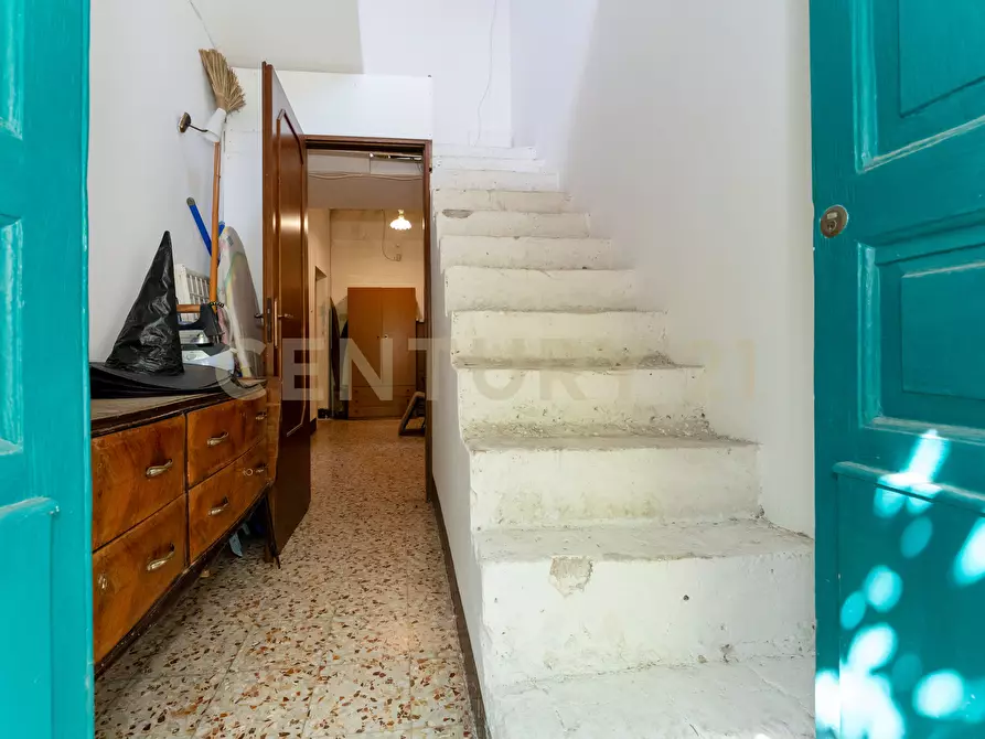 Immagine 36 di Casa indipendente in vendita  in Via Roma 66 a Camporotondo Etneo