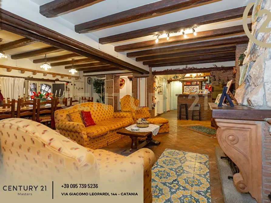 Immagine 37 di Terratetto in vendita  in Via San Gregorio 114 a Aci Castello