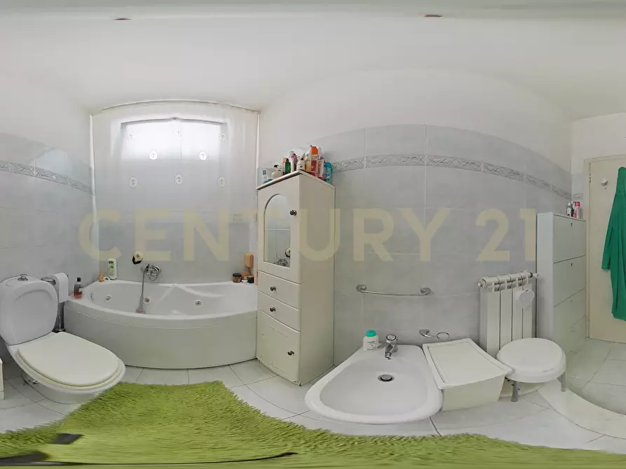 Immagine 49 di Quadrilocale in vendita  in Via San Martino 23 a Acireale