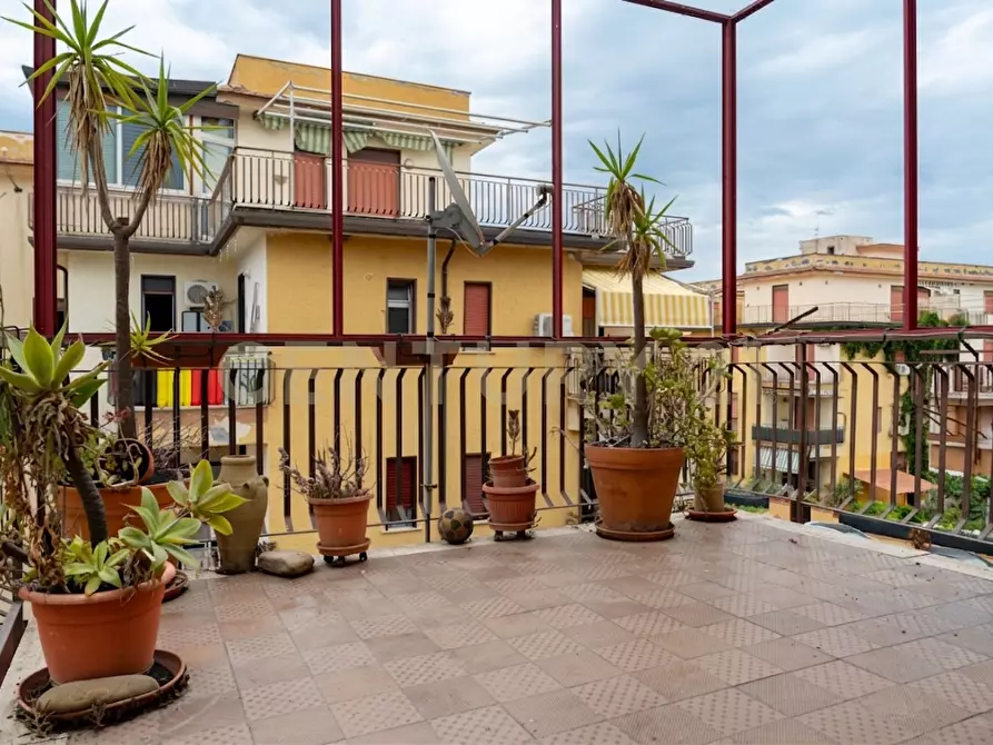 Immagine 12 di Appartamento in vendita  in Via Porticato 2 a Giardini-Naxos