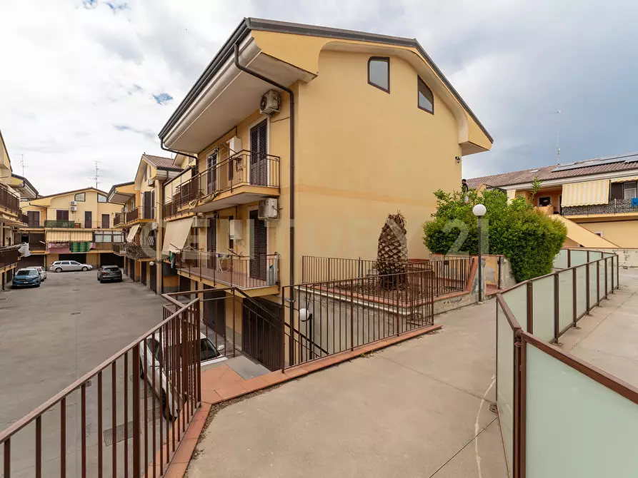 Immagine 5 di Villa in vendita  in Via Emanuela Setticarraro 59 a Belpasso