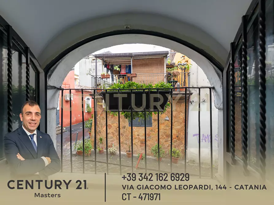 Immagine 24 di Bilocale in vendita  in Via Ospedale Vecchio 5 a Catania