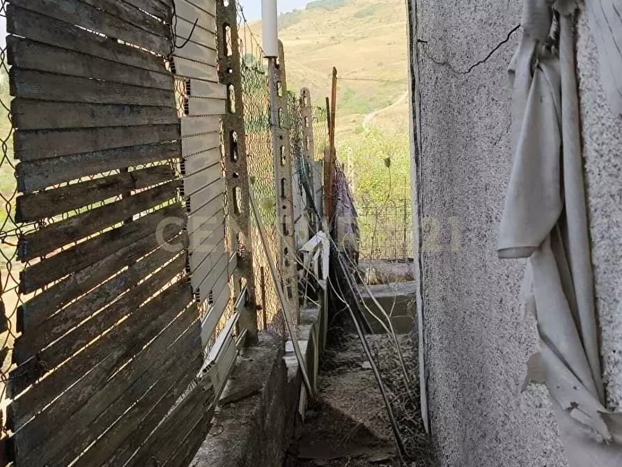 Immagine 21 di Villa in vendita  in Via Filippa Miccichè snc a Santa Cristina Gela