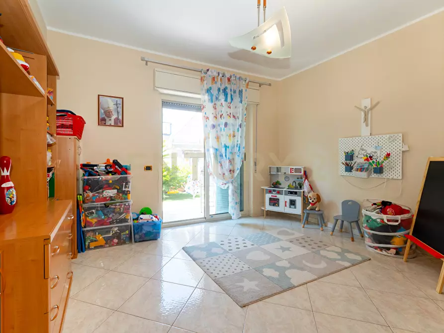Immagine 58 di Pentalocale in vendita  in Via Nobile 19 a San Gregorio Di Catania