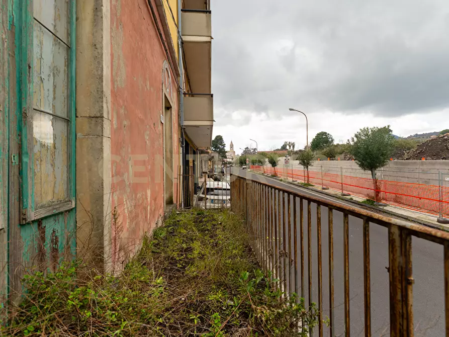 Immagine 103 di Casa indipendente in vendita  in Via Armando Diaz 262 a Zafferana Etnea
