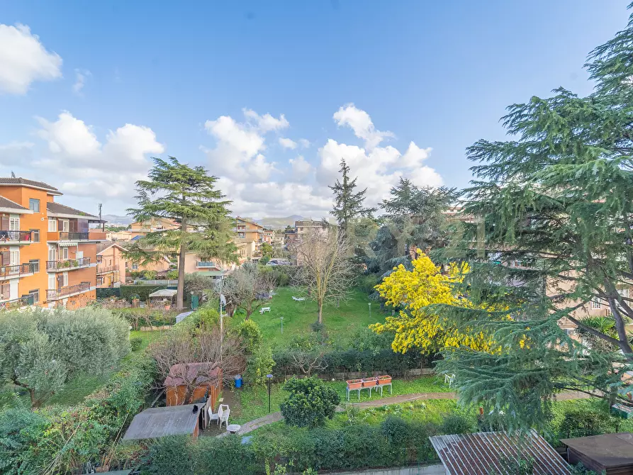 Immagine 37 di Attico in vendita  in Via di Torre Morena 100 a Roma