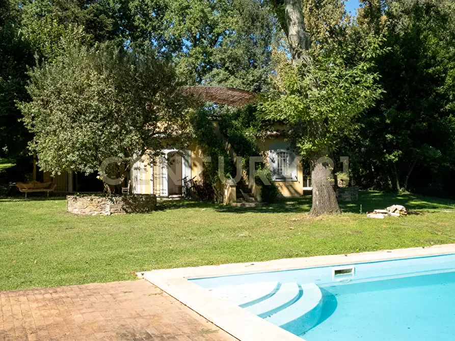 Immagine 28 di Villa in vendita  in Via Cassia 1951 a Roma