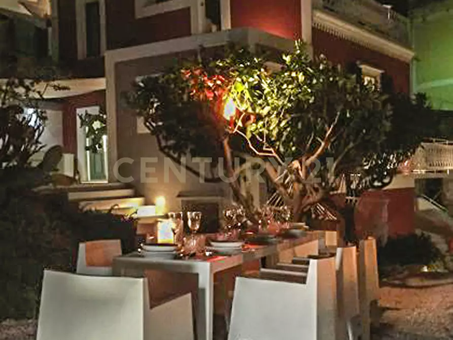 Immagine 26 di Villa in vendita  in Via Staglio 23 a Ponza