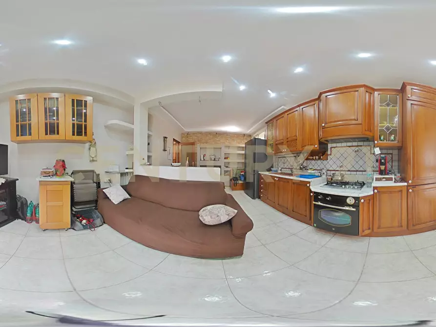 Immagine 38 di Pentalocale in vendita  in Via Goffredo Mameli 4 a Belpasso