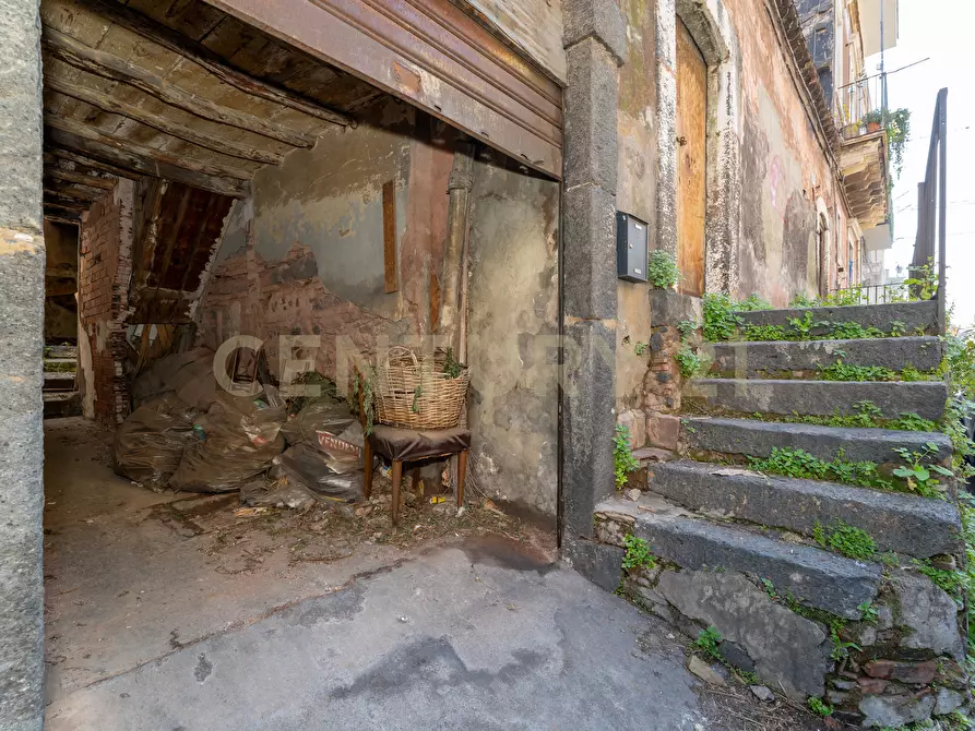 Immagine 23 di Casa indipendente in vendita  in Via Ittar 24 a Catania