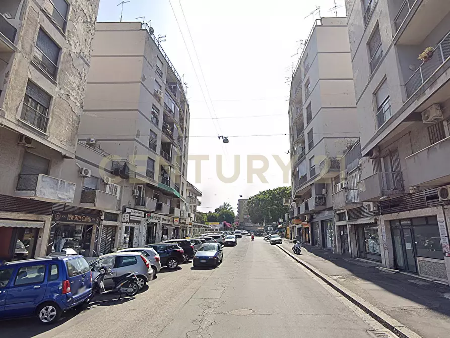 Immagine 28 di Trilocale in vendita  in Via Vittorio Emanuele II 627 a Catania