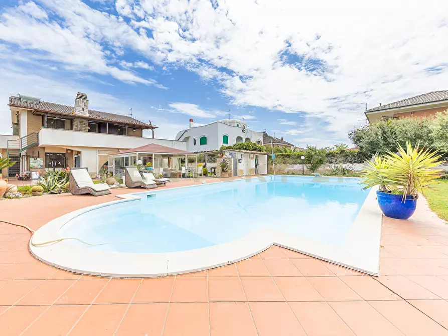 Immagine 68 di Villa in vendita  in Via Calabria 4 a Ardea