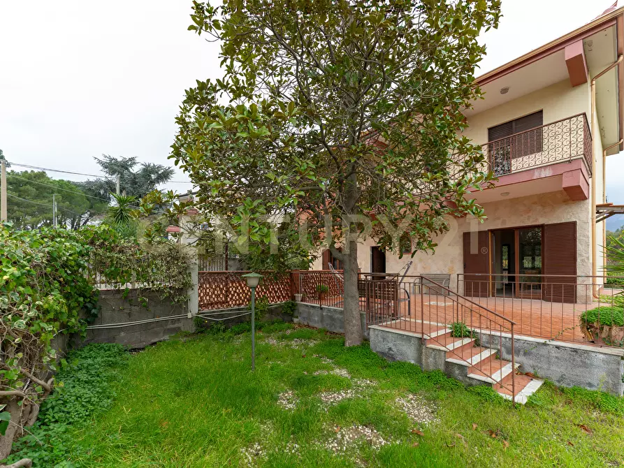 Immagine 5 di Villa in vendita  in via de pretis 4 a Mascalucia