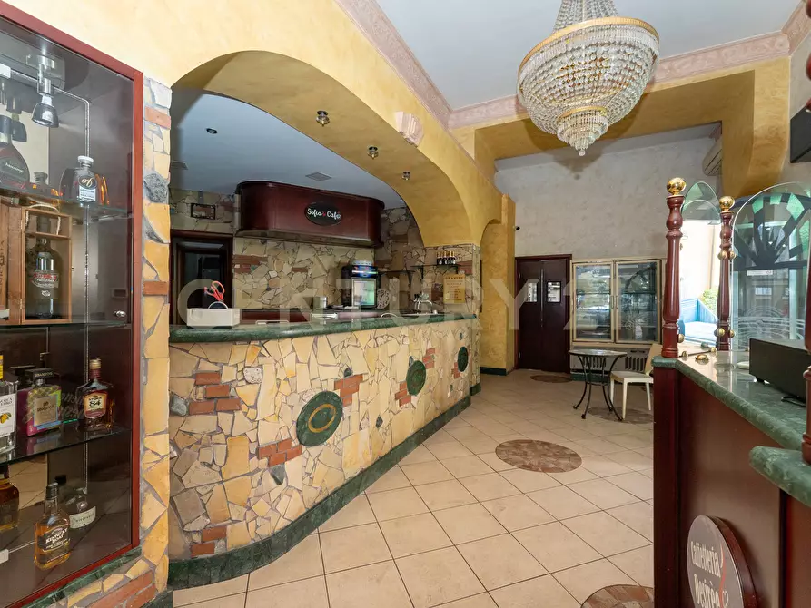Immagine 28 di Bar / Ristorante in vendita  in Viale Papa Giovanni XXIII 46 a Camporotondo Etneo
