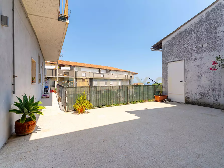 Immagine 45 di Casa semindipendente in vendita  in Via Duca degli Abruzzi 105 a San Giovanni La Punta
